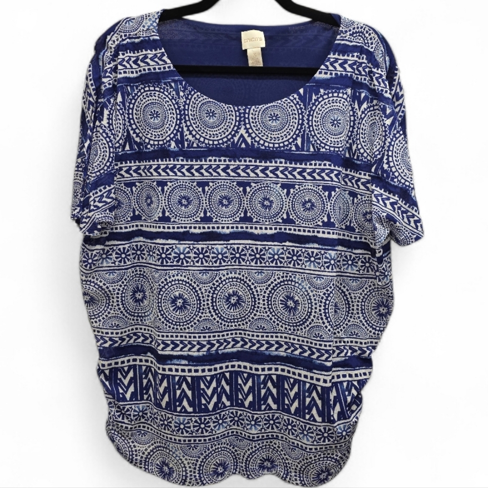 Chico's Deep Blue & White Medallion‎ Print Top Size 3 XL Lined Scoop Neck Boho